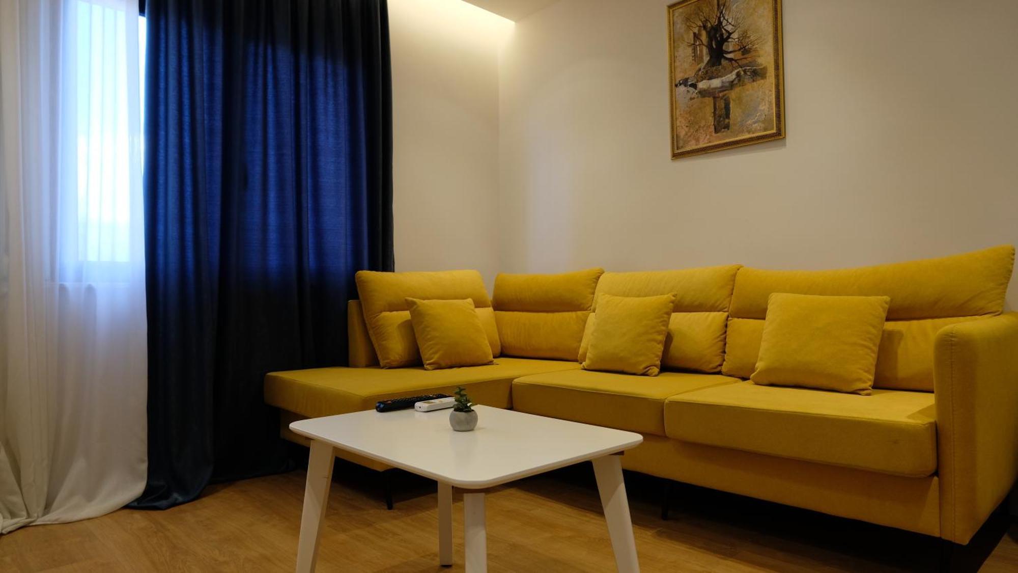 2E Center Apartment Tiranë Luaran gambar