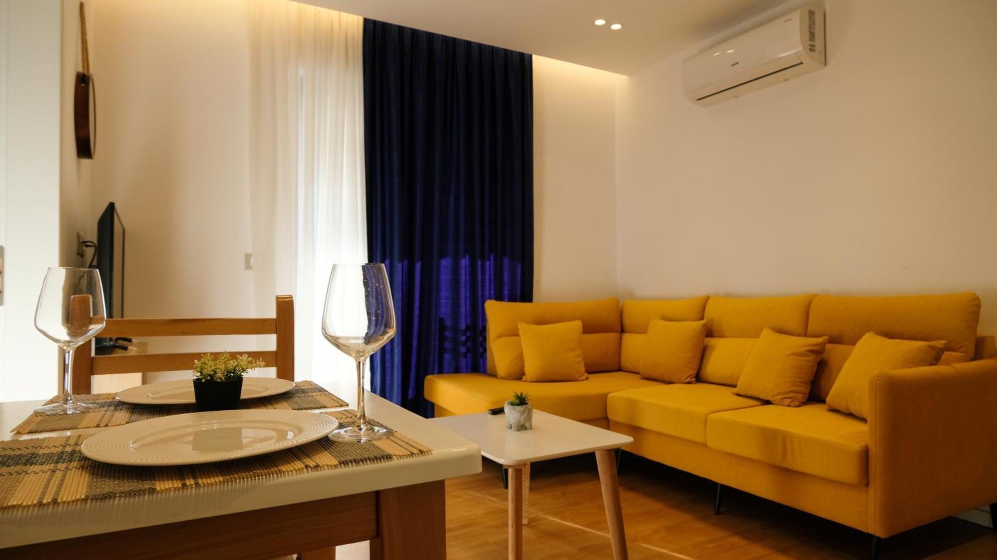 2E Center Apartment Tiranë Luaran gambar
